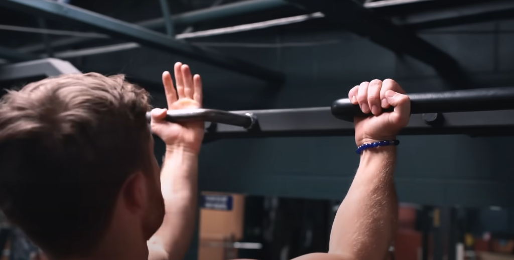 How to Perform a Lat Pulldown?